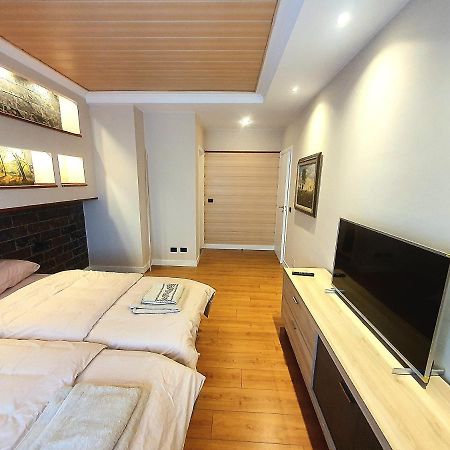 Centerscape - Studio By Dion Apartment Tirana Exterior foto