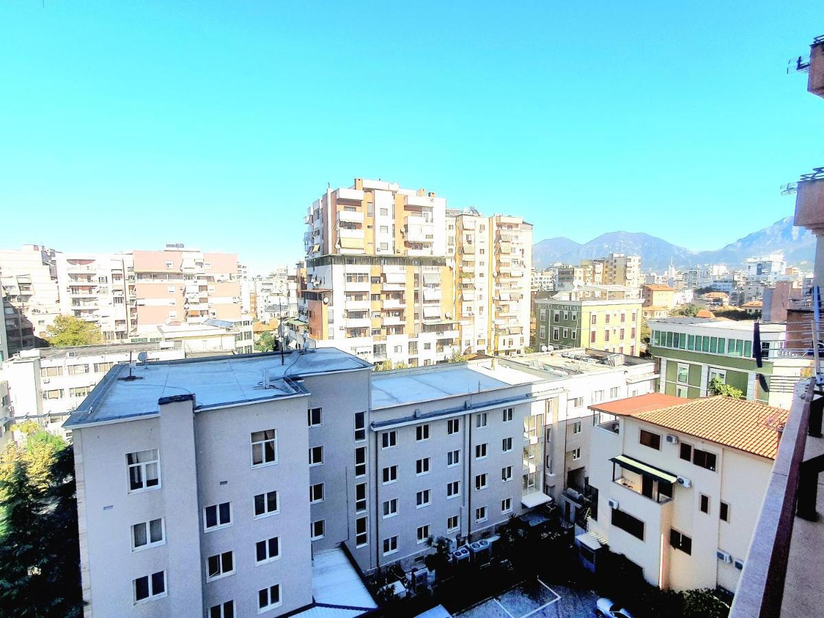 Centerscape - Studio By Dion Apartment Tirana Exterior foto